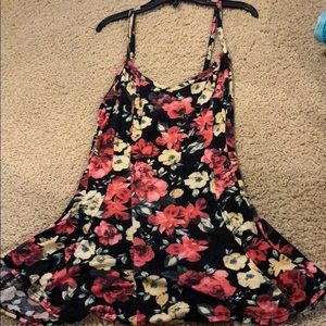 Cute spaghetti strap floral top